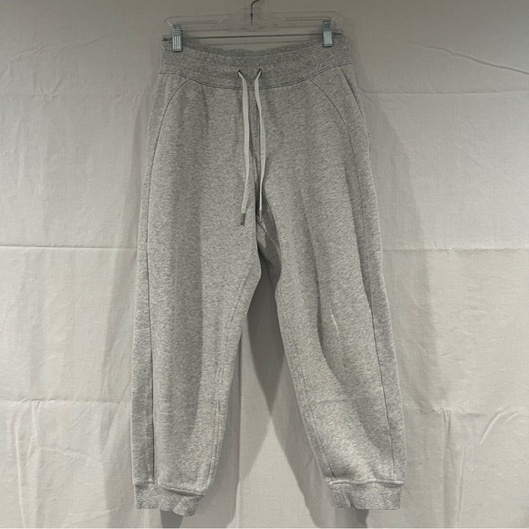 Lululemon Scuba High-Rise Jogger 7/8 Length, Heathered Core Ultra Light Grey, 8 - Picture 5 of 11